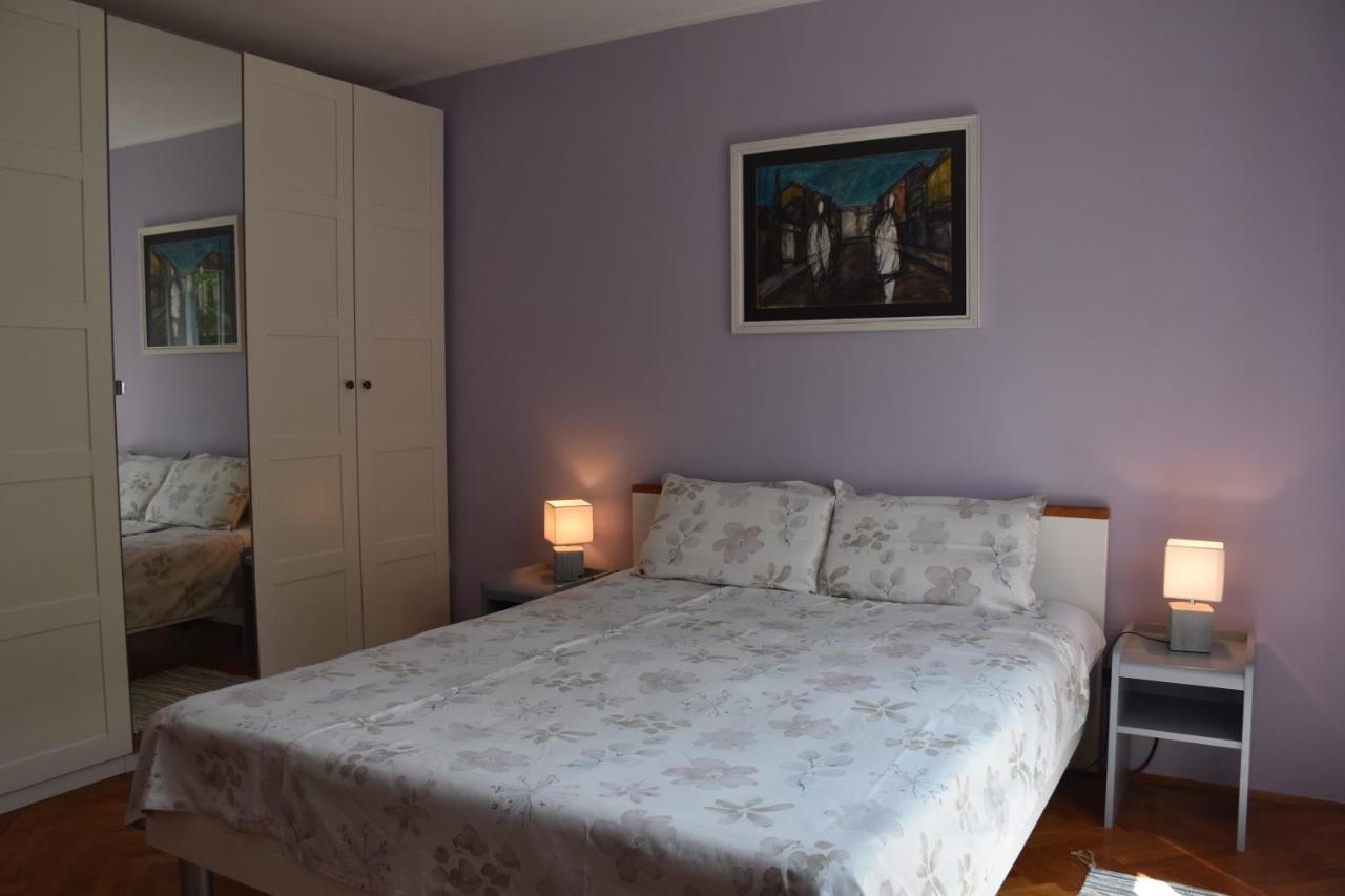 Appartamento Apartman Tina Porec Esterno foto