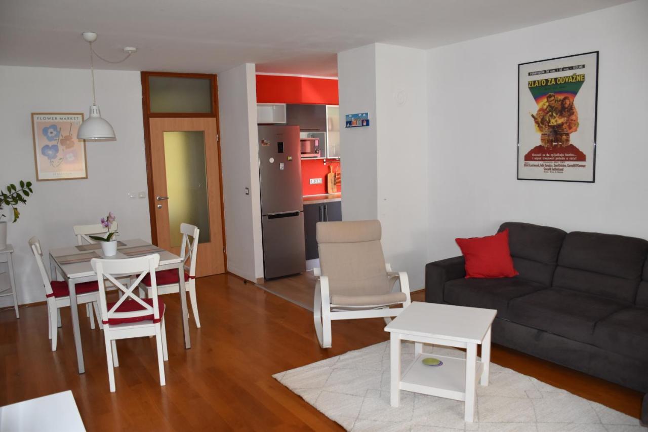 Appartamento Apartman Tina Porec Esterno foto