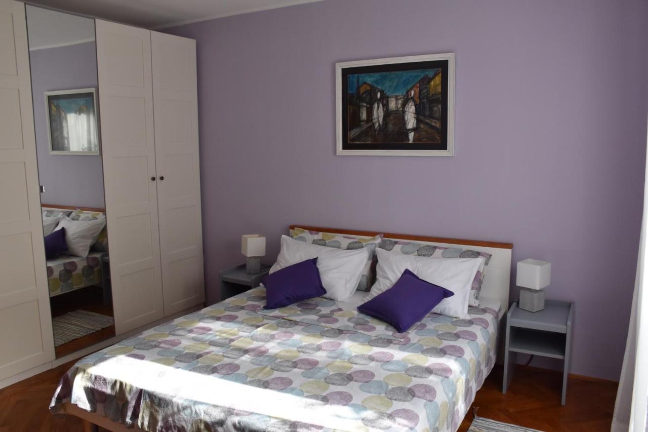 Appartamento Apartman Tina Porec Esterno foto