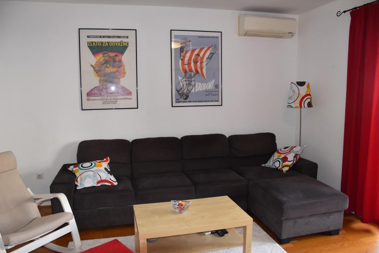 Appartamento Apartman Tina Porec Esterno foto